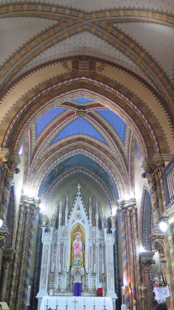 Interior da Capela do Menino Jesus e Santa Luzia