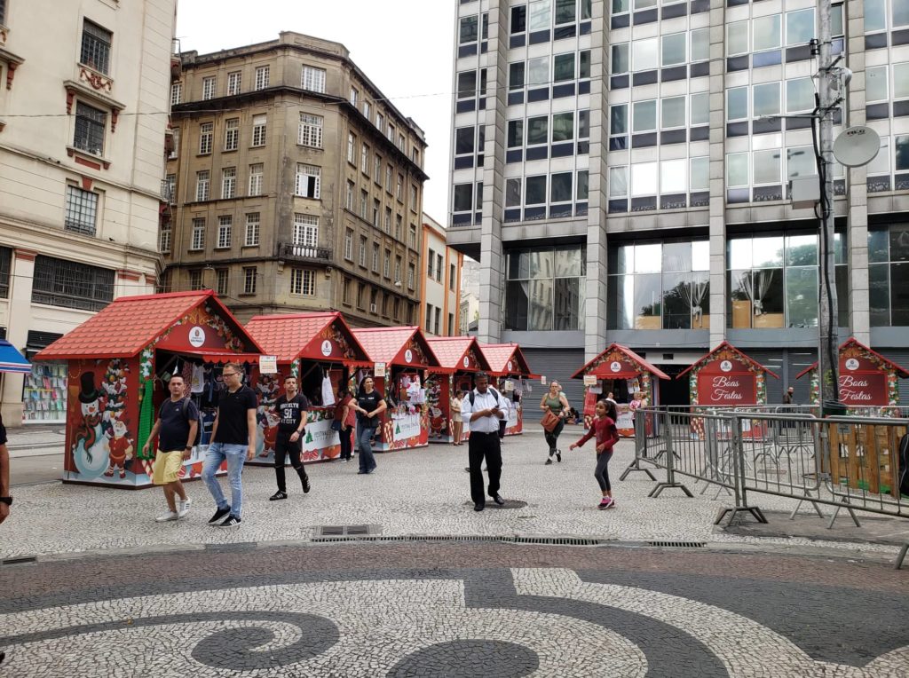 Festival de Natal tem shows, presépios e pista de patinação no Centro de  São Paulo