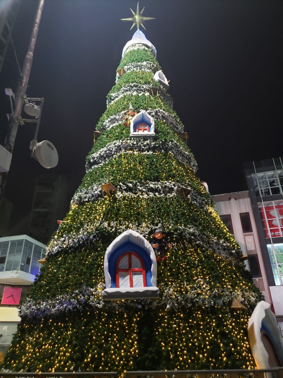Festival de Natal tem shows, presépios e pista de patinação no Centro de São Paulo Festival de Natal tem shows, presépios e pista de patinação no Centro de São Paulo