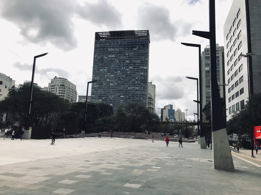 Avenida Paulista volta a abrir para os pedestres aos domingos